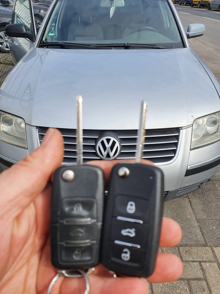 VW Passat Autoschlüssel günstig bei uns ab 49 € nachmachen